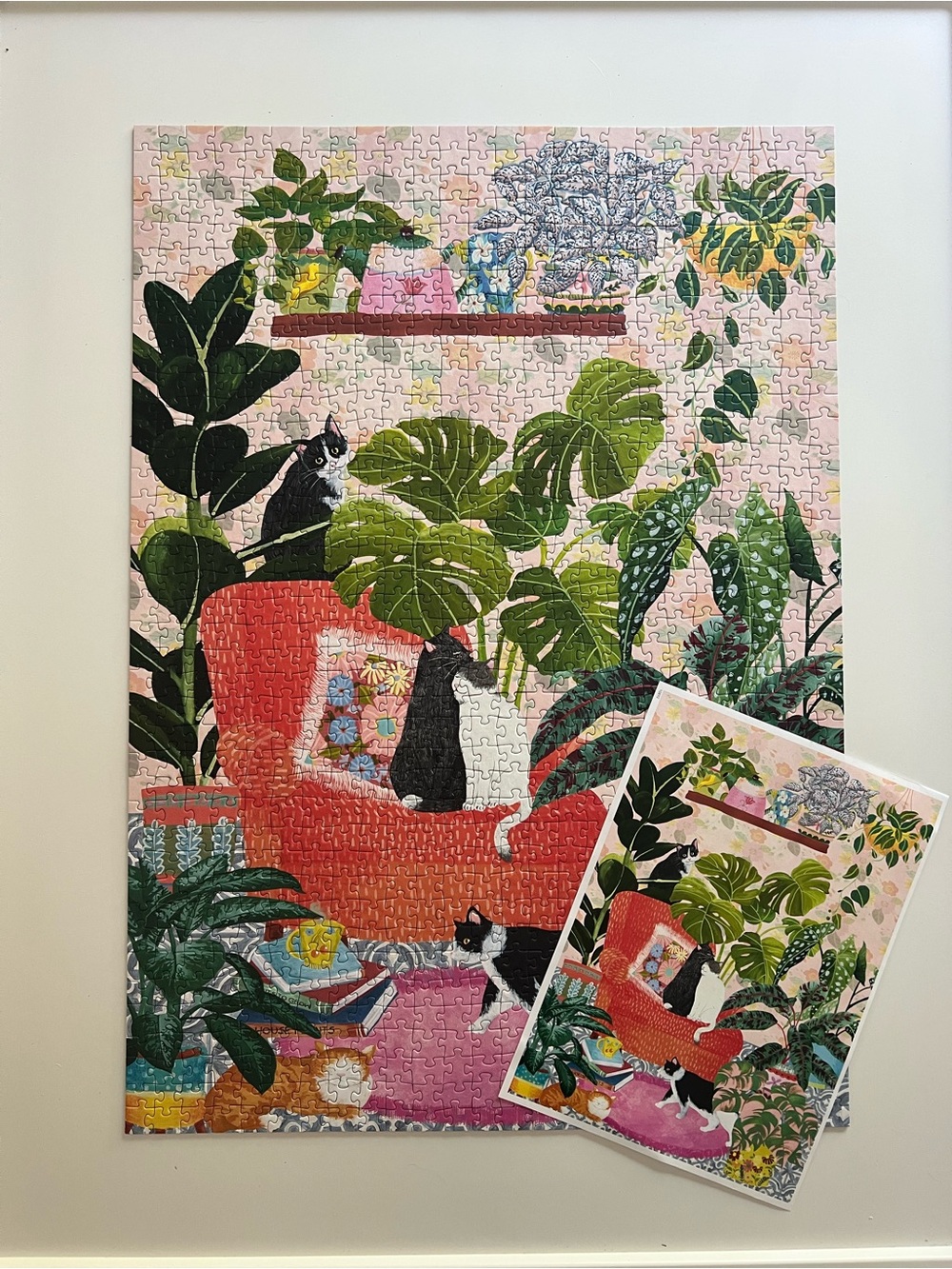 Puzzle — Pink and Green Botanical Cat Scene